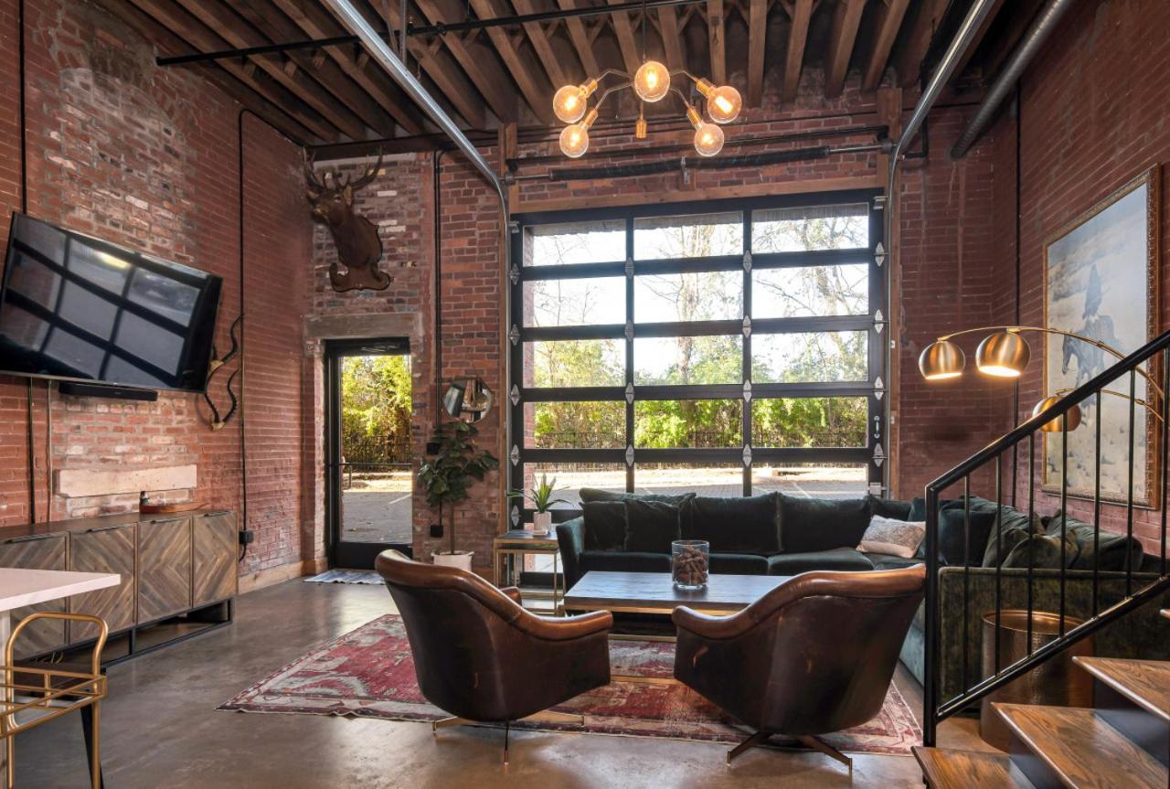 One-Of-A-Kind! Roll Up Garage Door-Pool, Speakeasy - 2