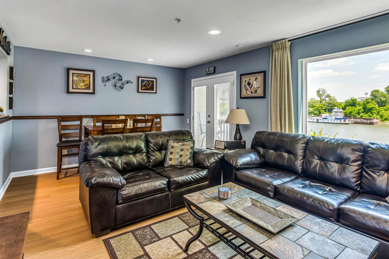 Riverfront View near Downtown, Walk to Restaurants - 3