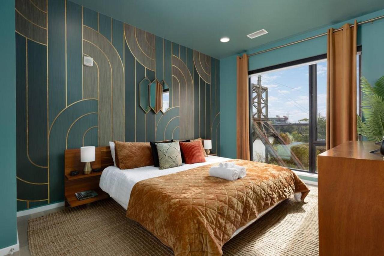 Oasis on the River with Garage Walk to Downtown - 5