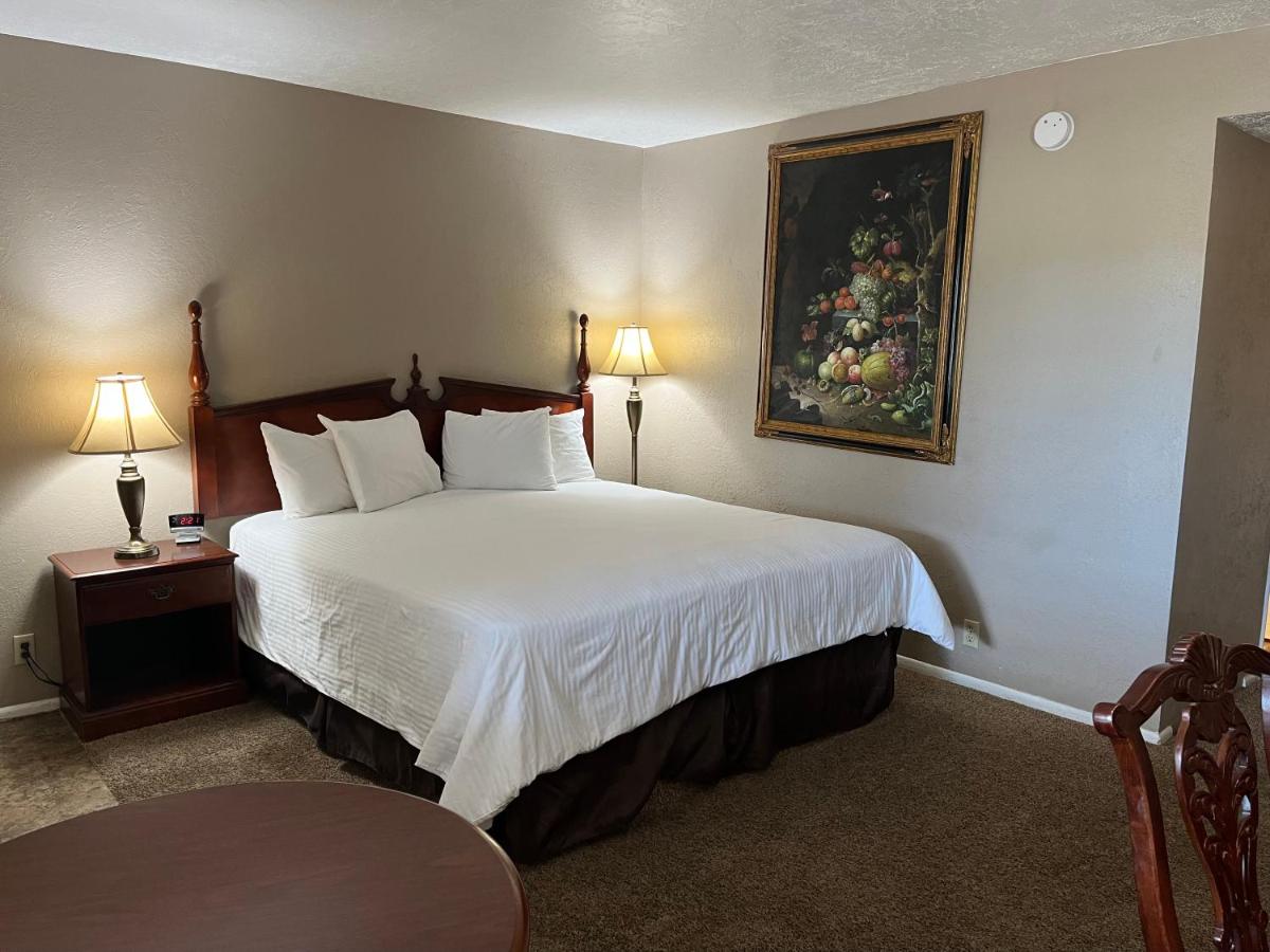 DeLano Motel & RV Park - Beaver, UT Near I-15 Bryce Canyon, Zion — photo 17