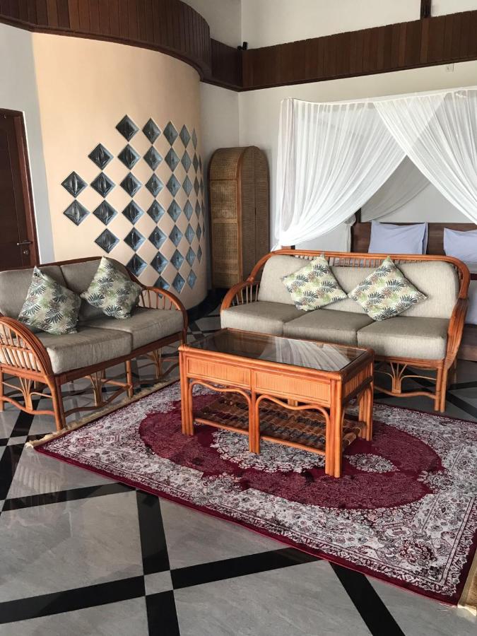 Alam Sweet Ulu-Modern "Balinese Style Villa" 3 Large Comfy Beds 2 private Bedrooms, Panoramic Ocean Views Pool - 2