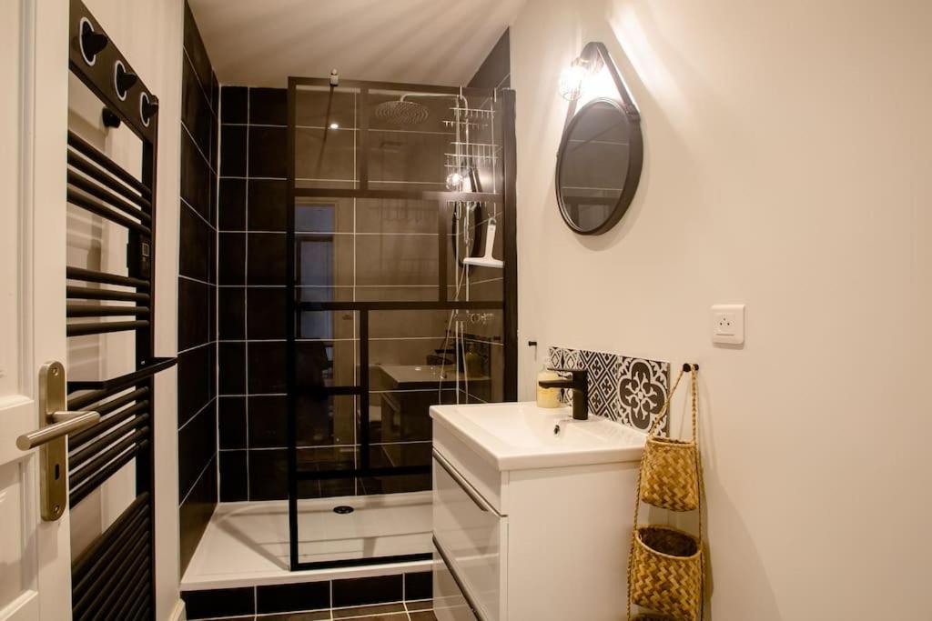 Quiet apartment, lively area,next to Eiffel Tower. - 3