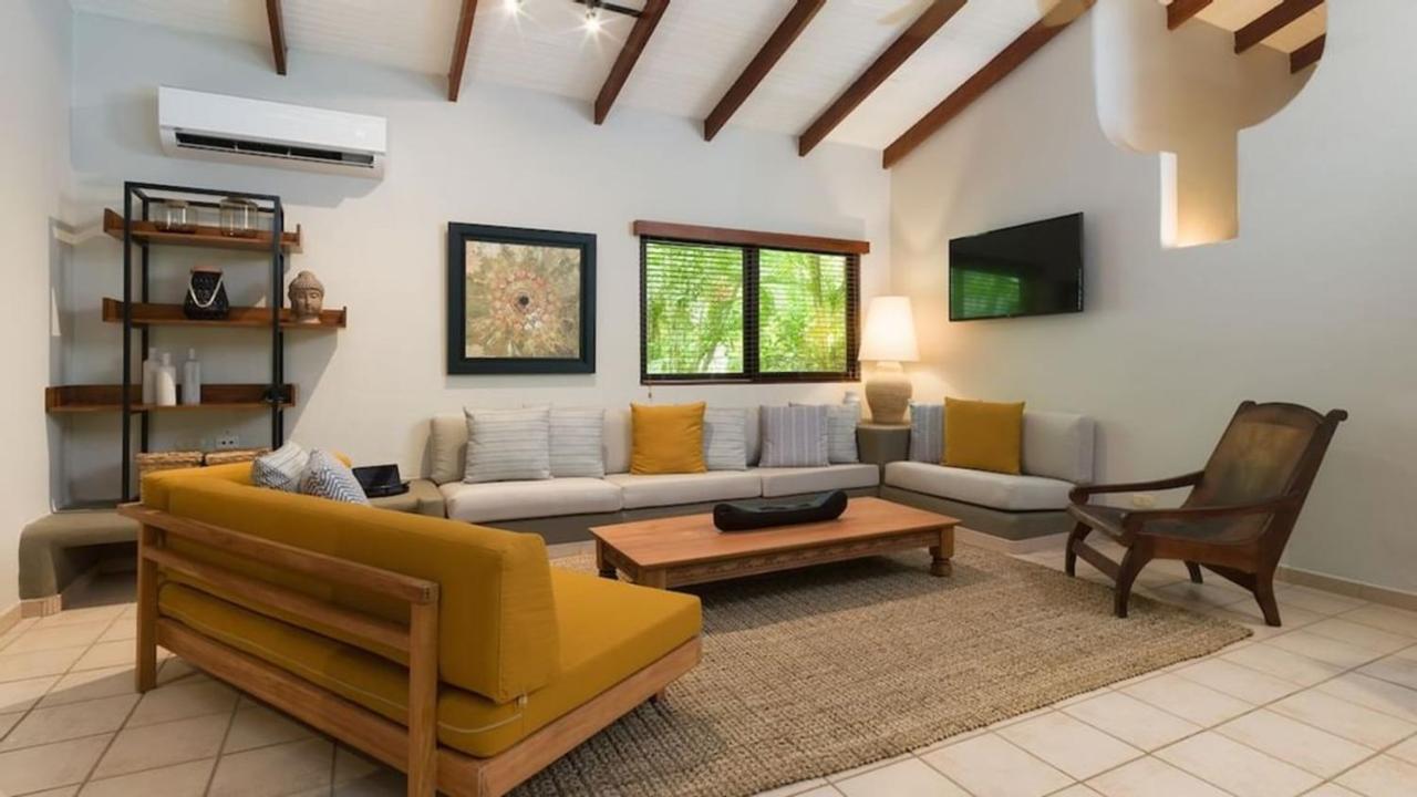 Cala Luna Boutique Hotel & Villas photo