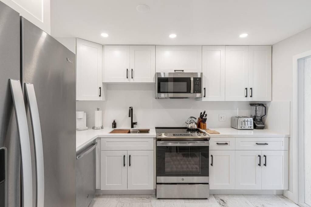 Villa at St James Unit A Luxury Pool Villa, Pet Friendly - 5