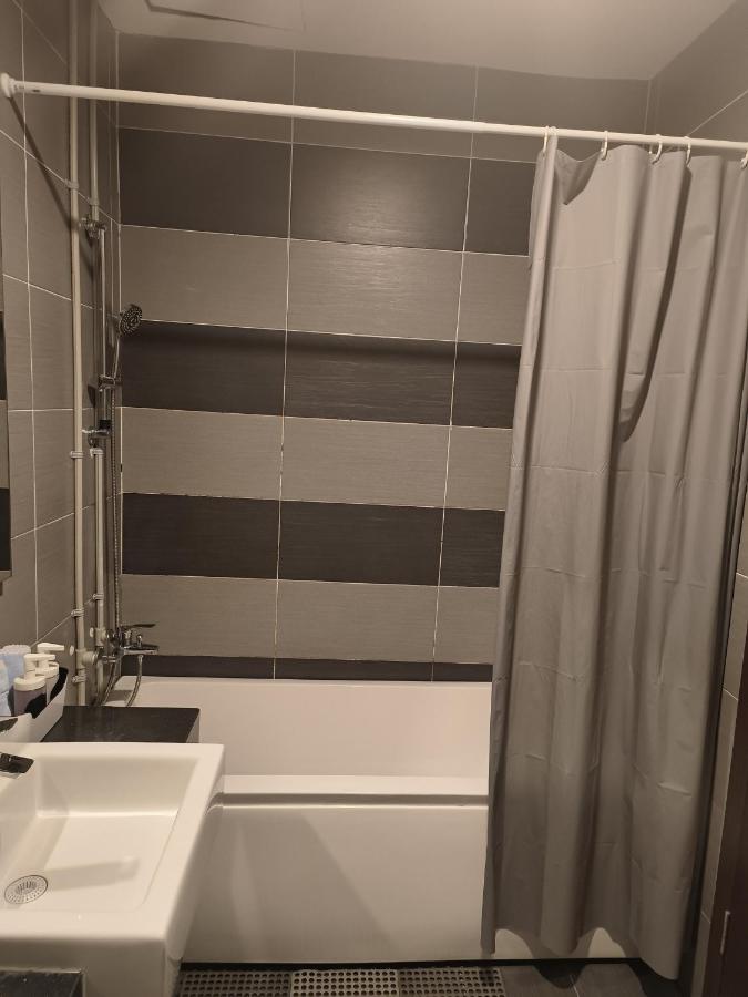 Ksl D'esplanade Studio Apartment's 1 - 3