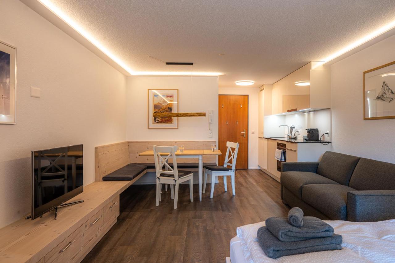 Baccara Studio with Matterhorn view by Inspiring Places Zermatt - 5