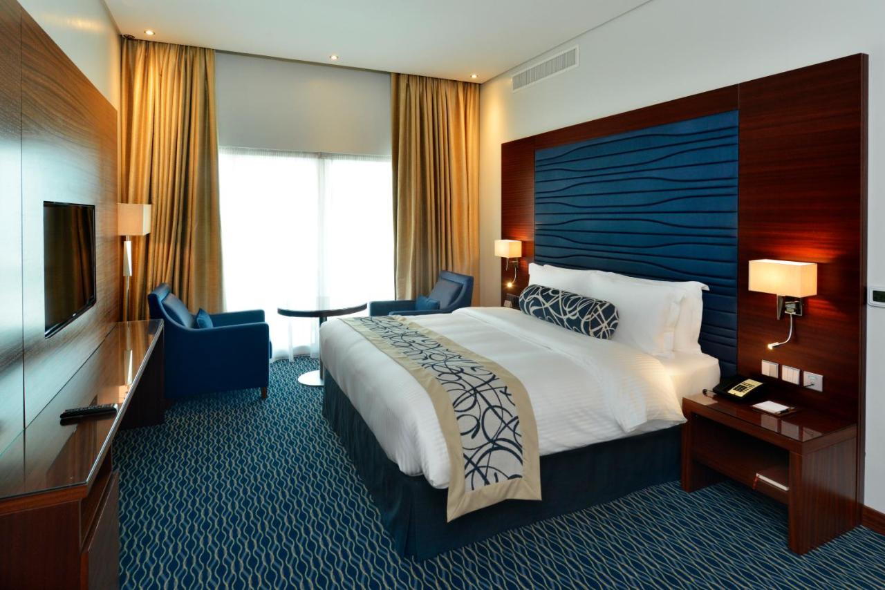 Ramada by Wyndham Manama City Centre photo