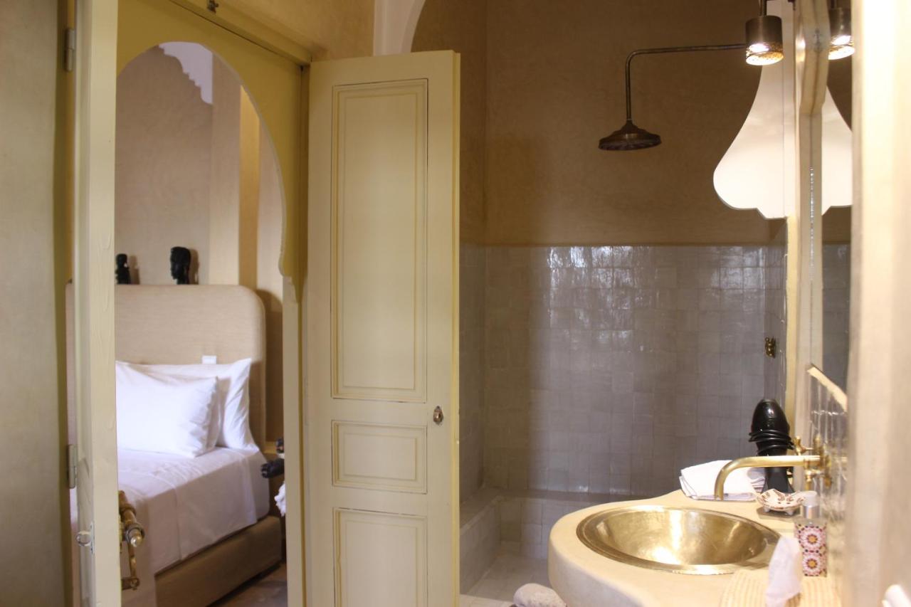 Riad Emberiza Sahari - 3