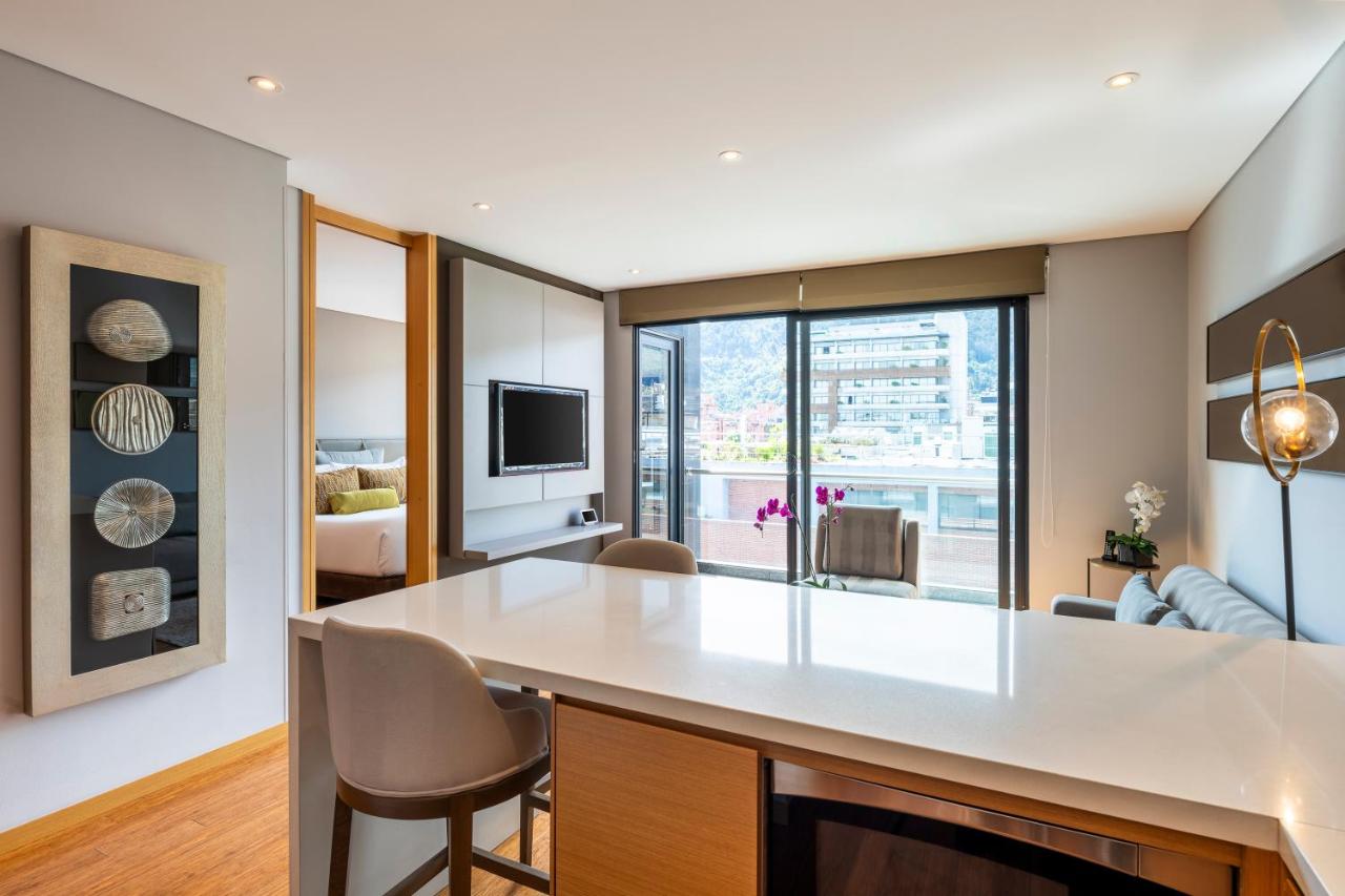 Hotel 93 Luxury Suites by Preferred photo