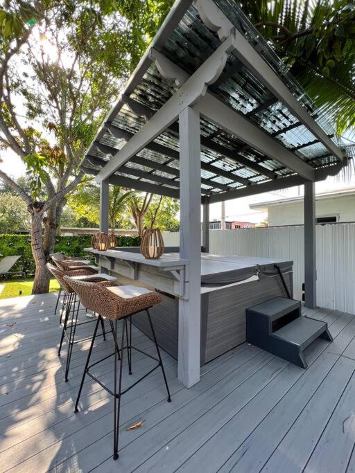 Stylish 3/2 centrally located! - 5