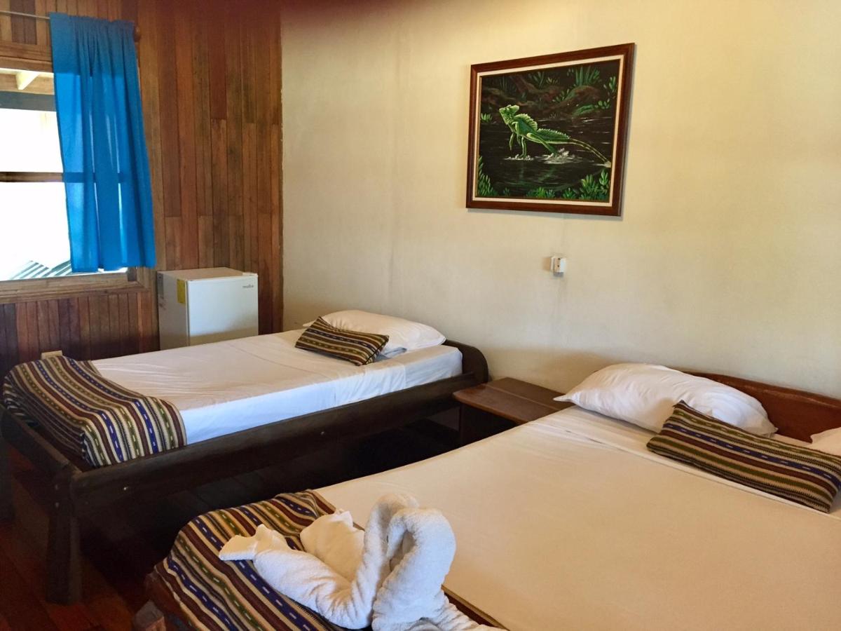 Hotel La Isla Inn photo