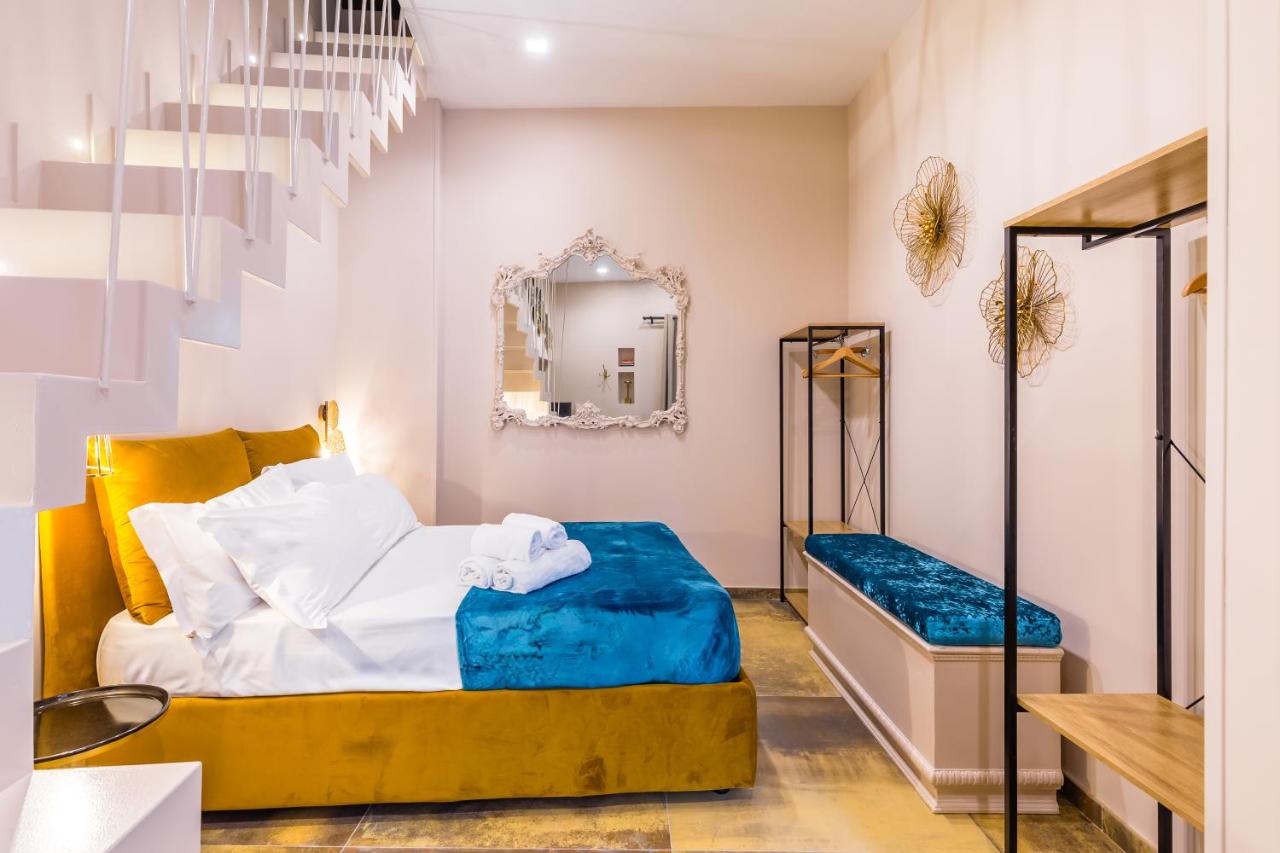 Golden Terrace at Historical Center by Napoliapartments - 3