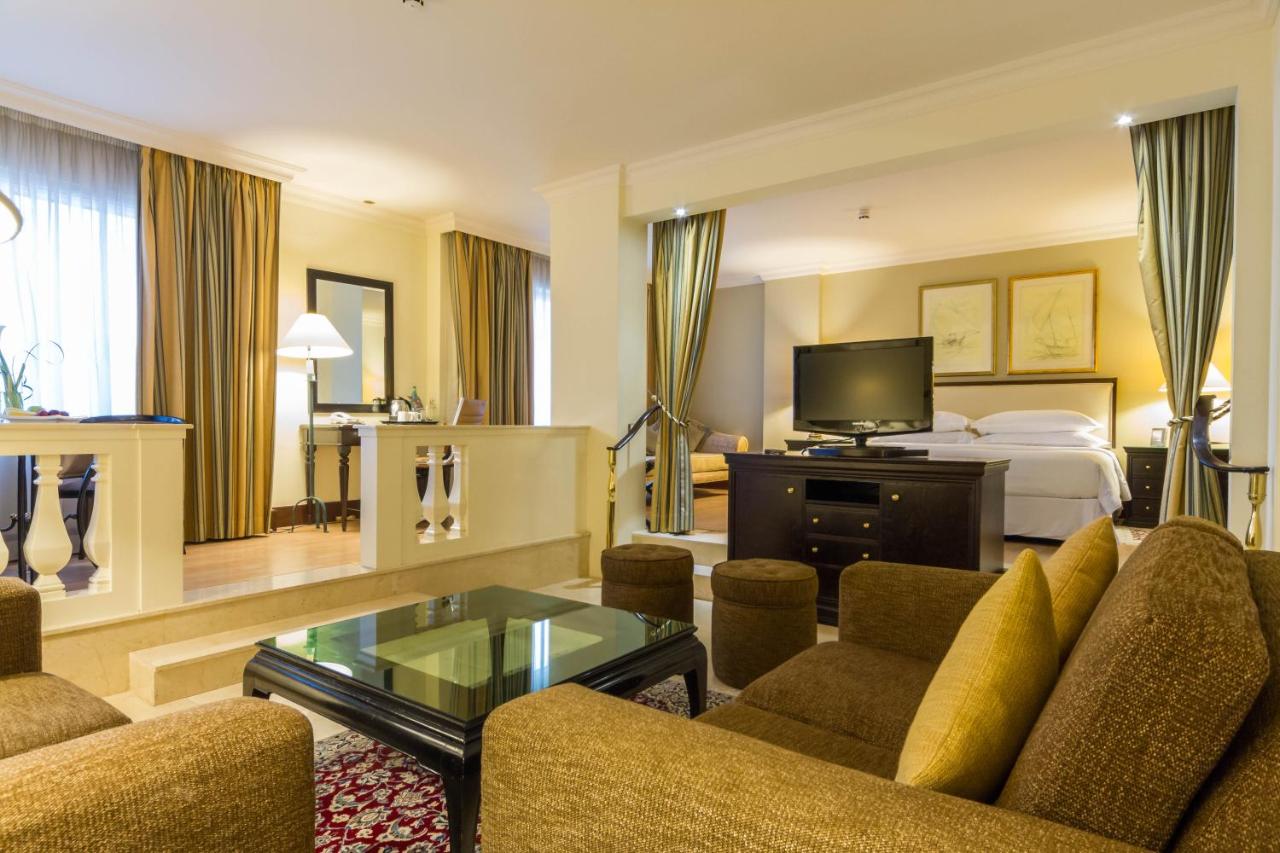 Grand Excelsior Hotel Deira photo