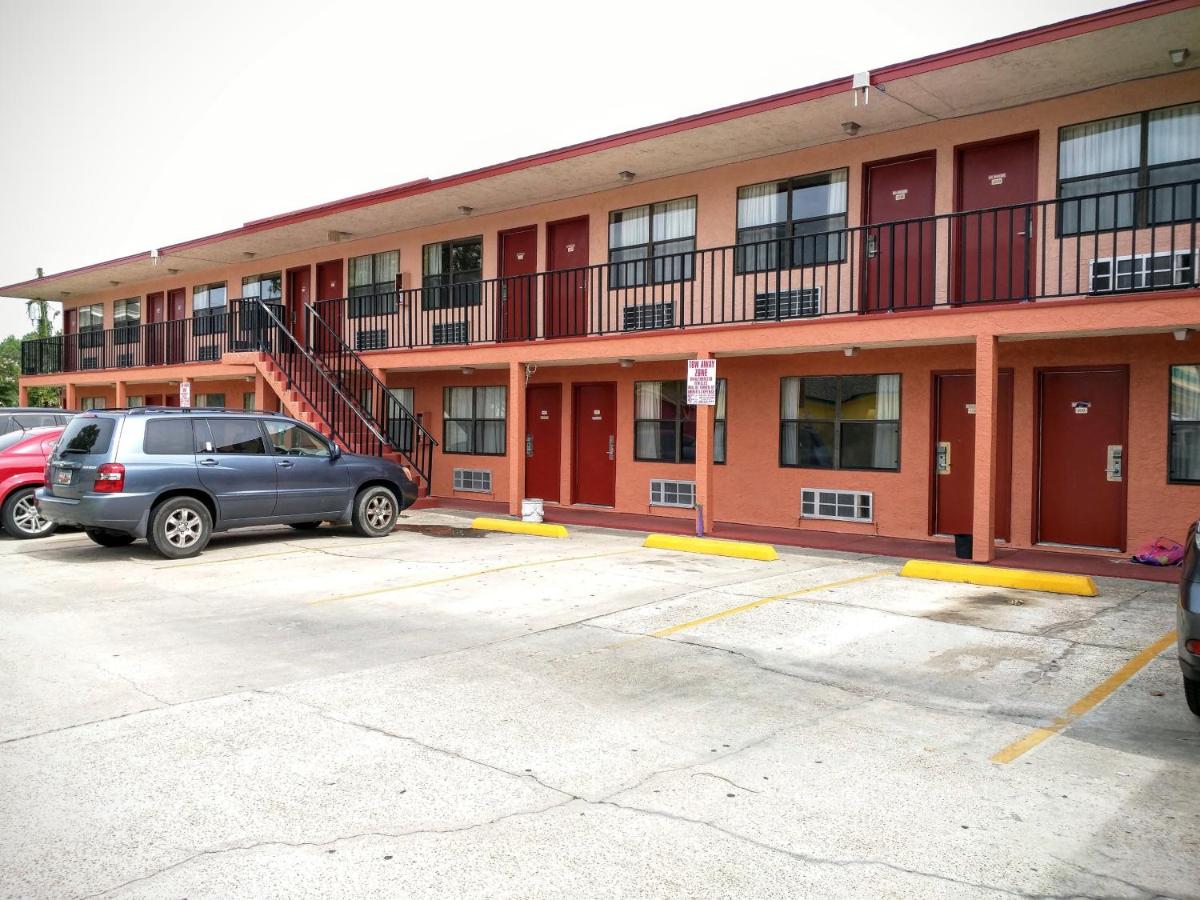 Tween Bay's Motel — photo 23
