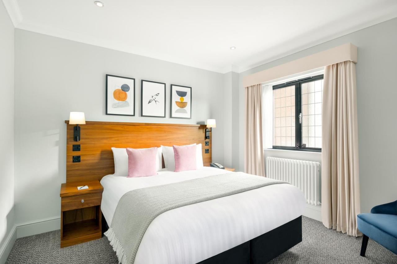 One-Bedroom Queen Suite -Non-Smoking