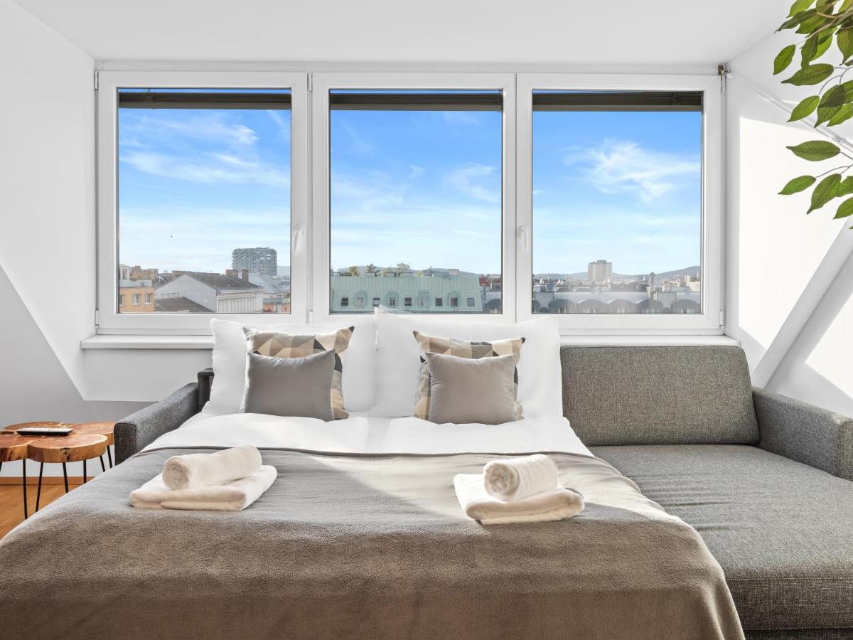 SKY9 Penthouse Apartments photo