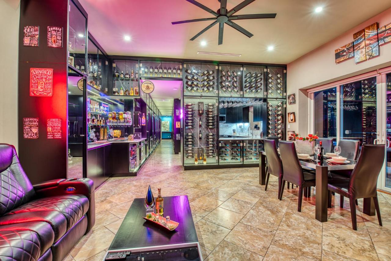 SecretJaco - Luxury Beach Front Penthouse with Pool & Jacuzzi photo