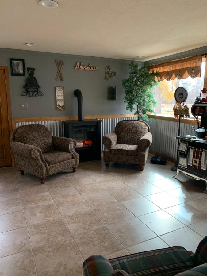 Down Home Lodge & Family RV Resort — photo 15