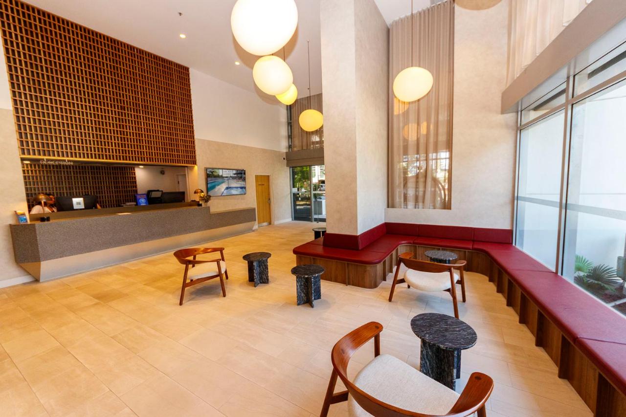 Evolution Apartments photo