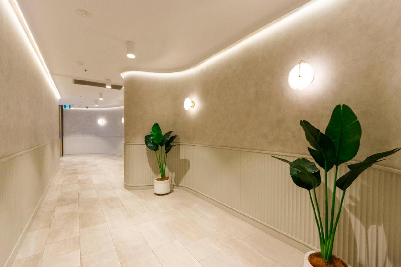 Evolution Apartments photo