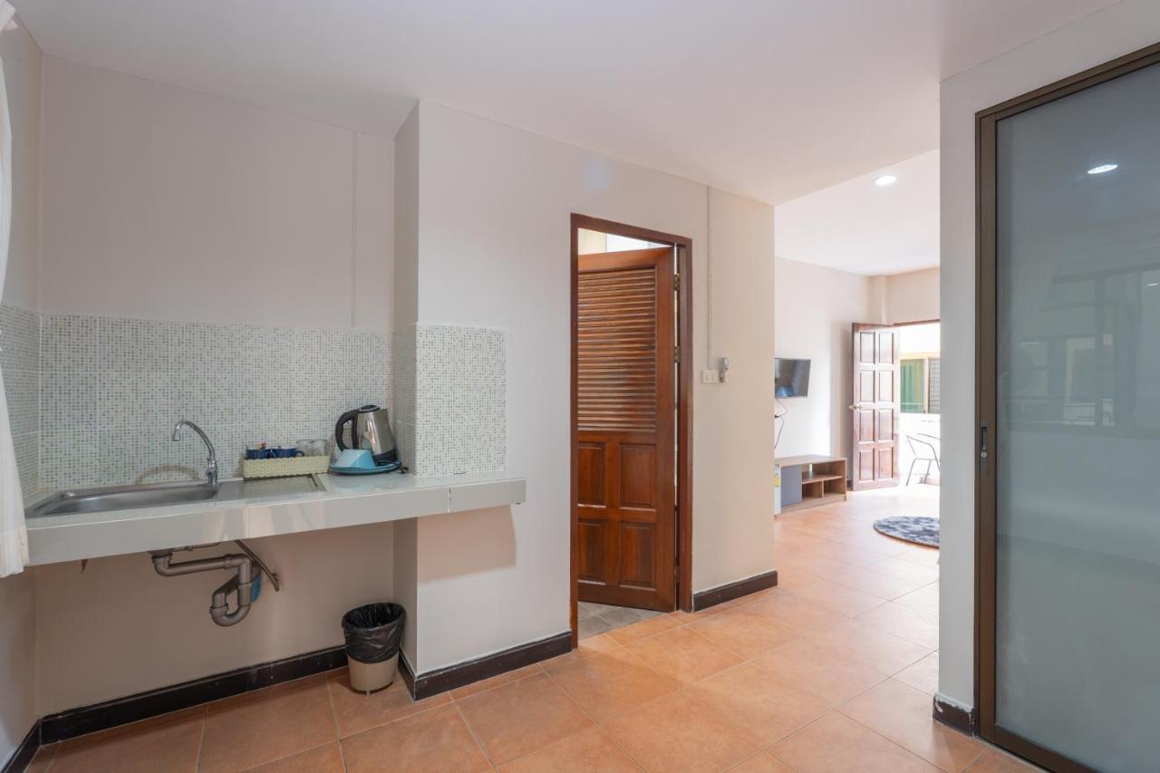 Amarin Hotel Patong - 3