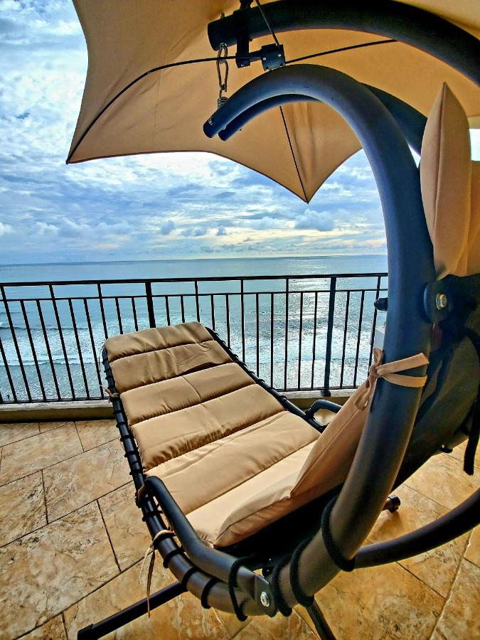SecretJaco - Luxury Beach Front Penthouse with Pool & Jacuzzi photo