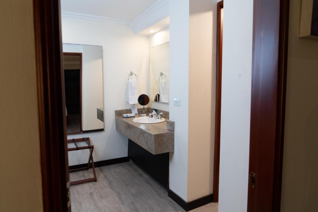 Hotel 101 Park House photo