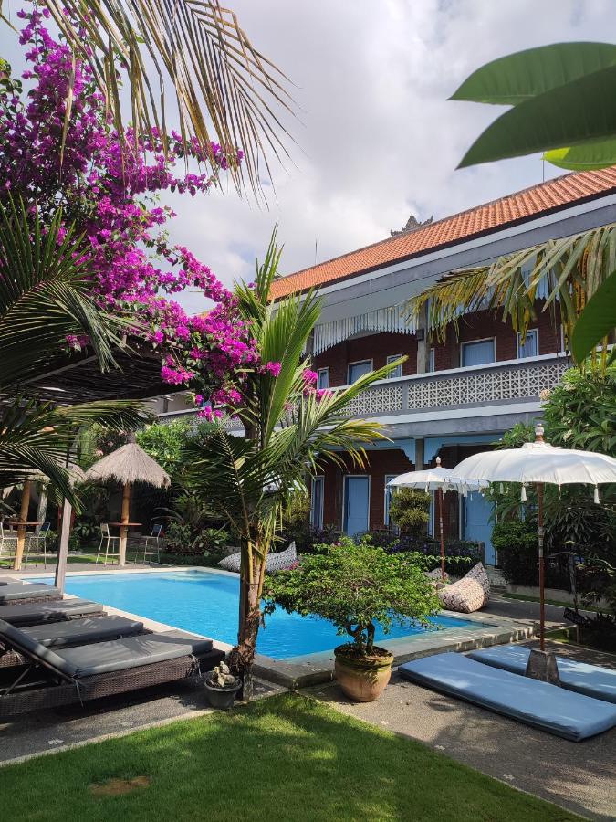 D Anyar Stay and Surf - 4