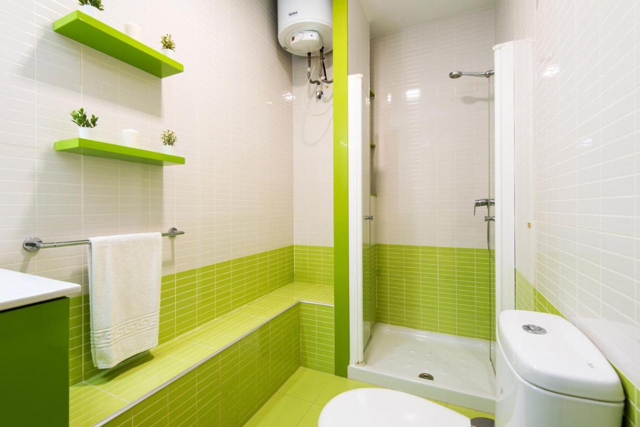 VICTORIA SQUARE- CENTER Apartment - 3