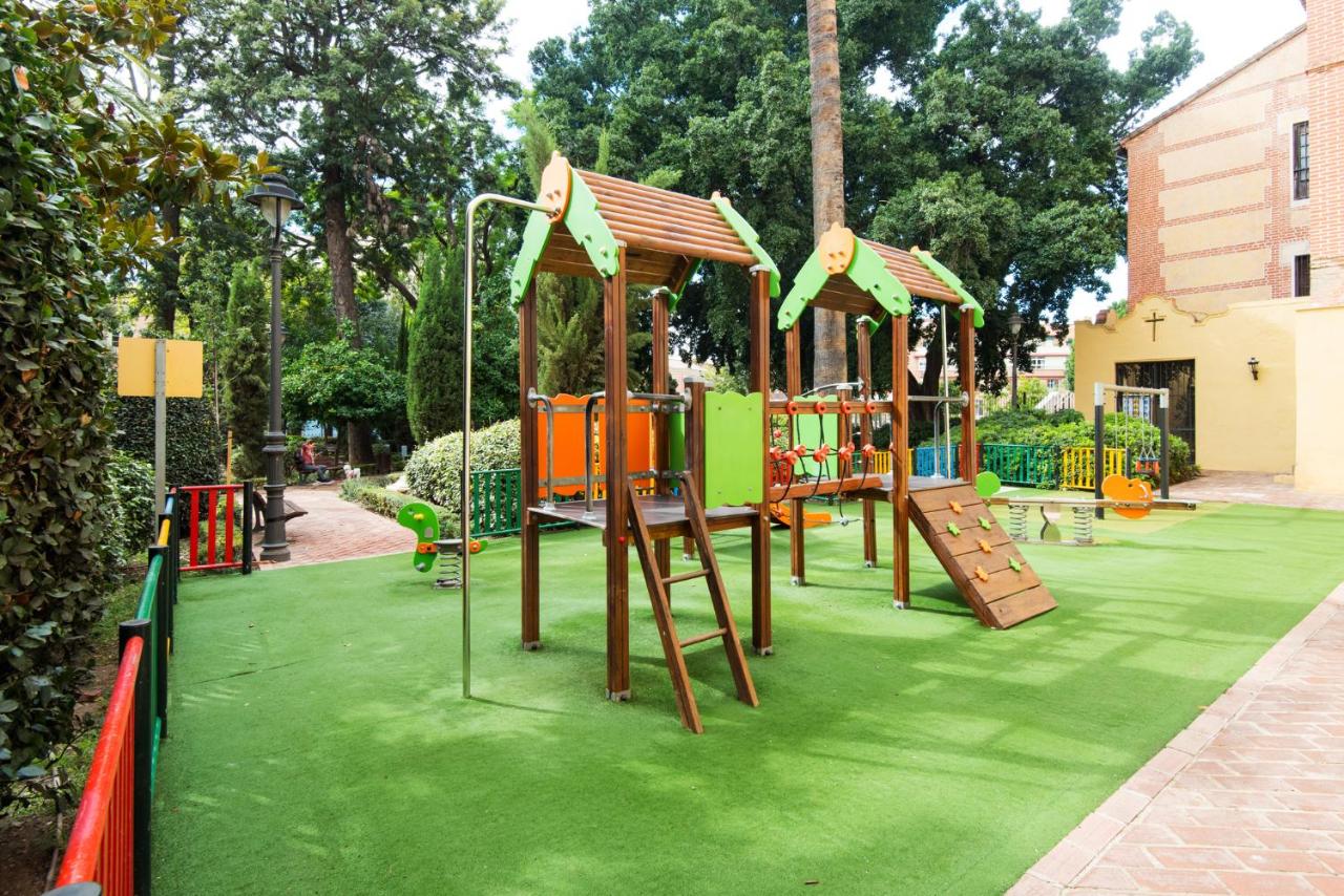 VICTORIA SQUARE- CENTER Apartment - 5