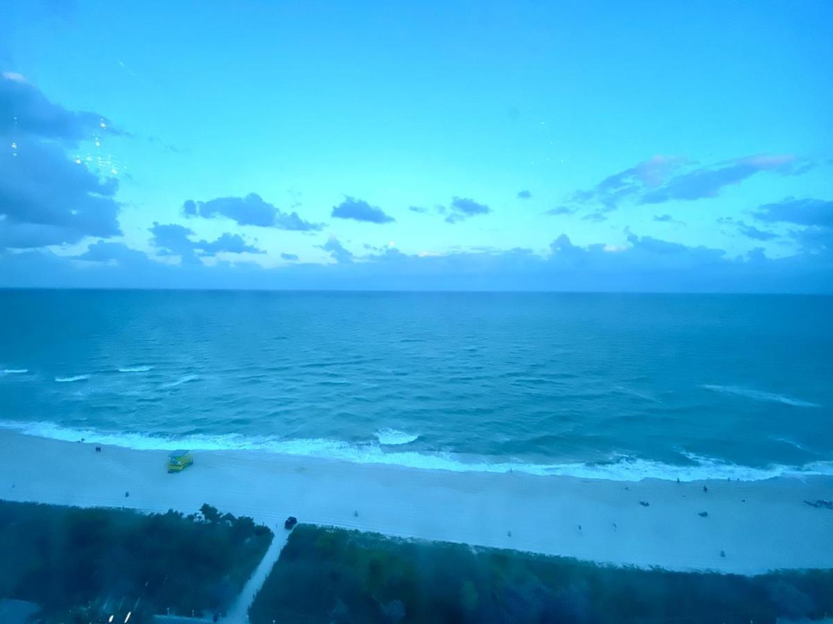 Large beautiful penthouse ocean front with beach access and free parking in Miami Beach - 4