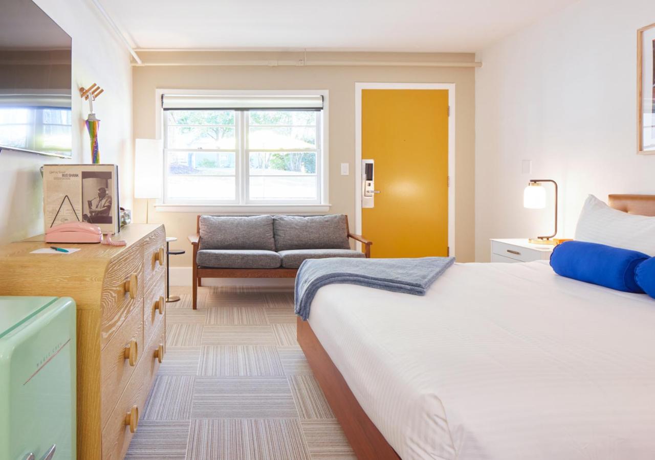 Little Mod Hotel at the University — photo 19