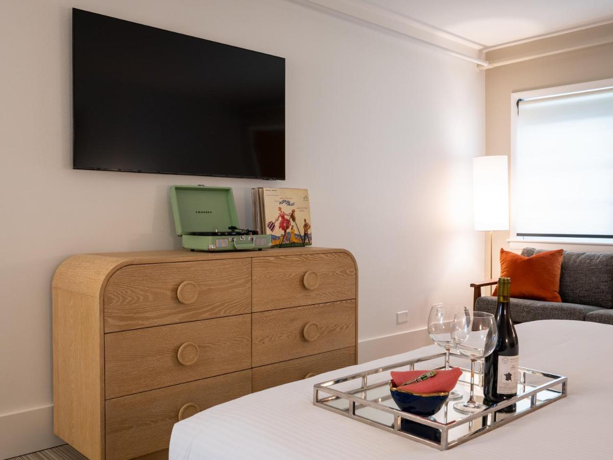 Little Mod Hotel at the University — photo 20