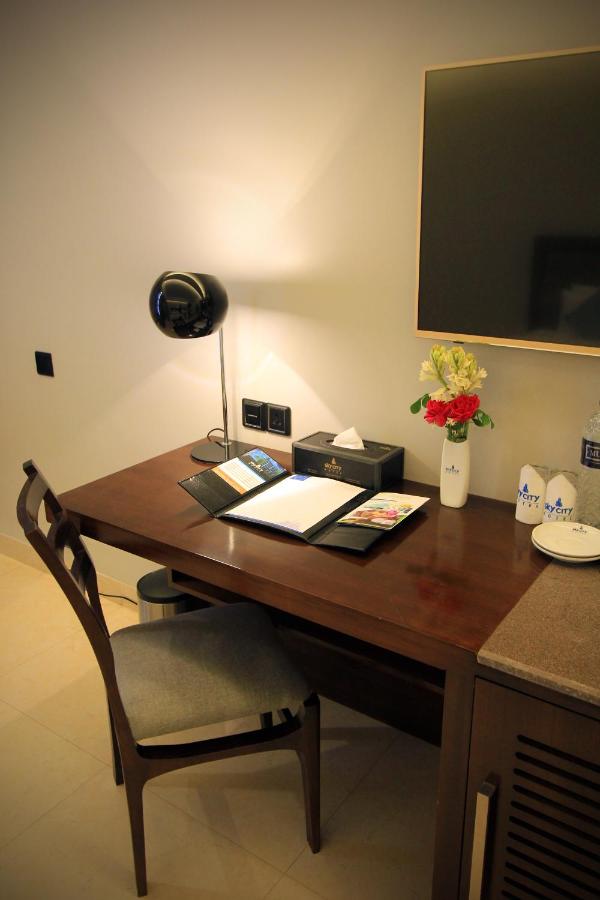 Sky City Hotel Dhaka photo