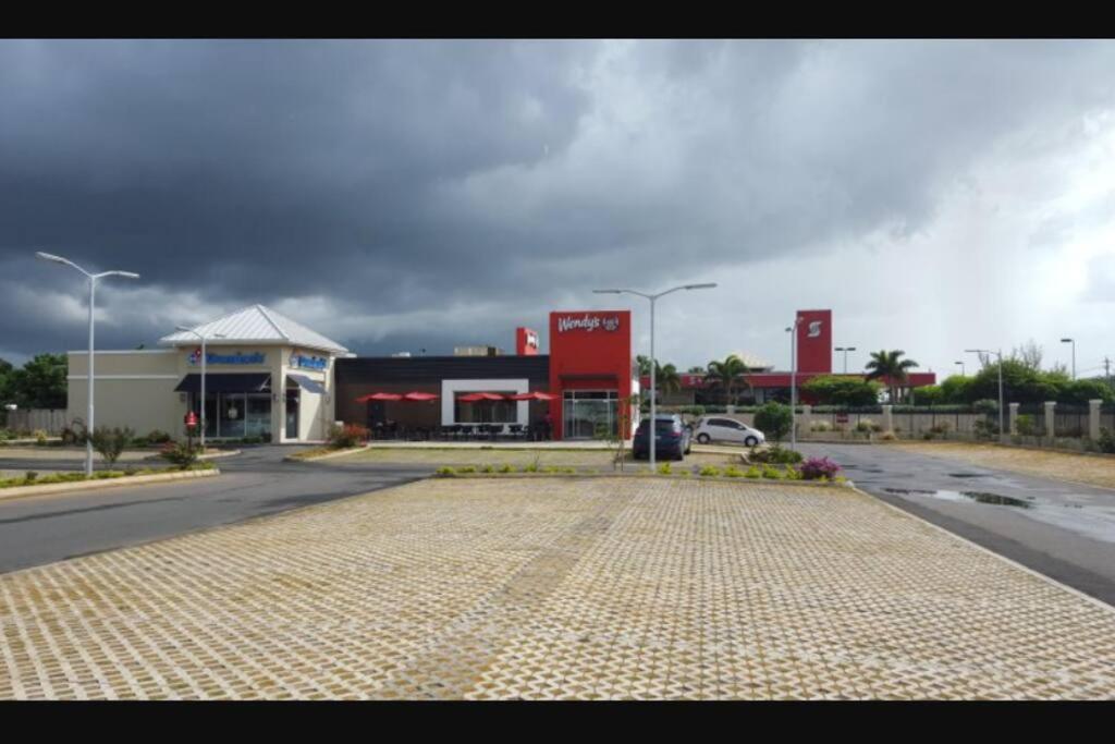 'The Solace' New Luxury Modern 1Bed 1Bath Apt. - 2