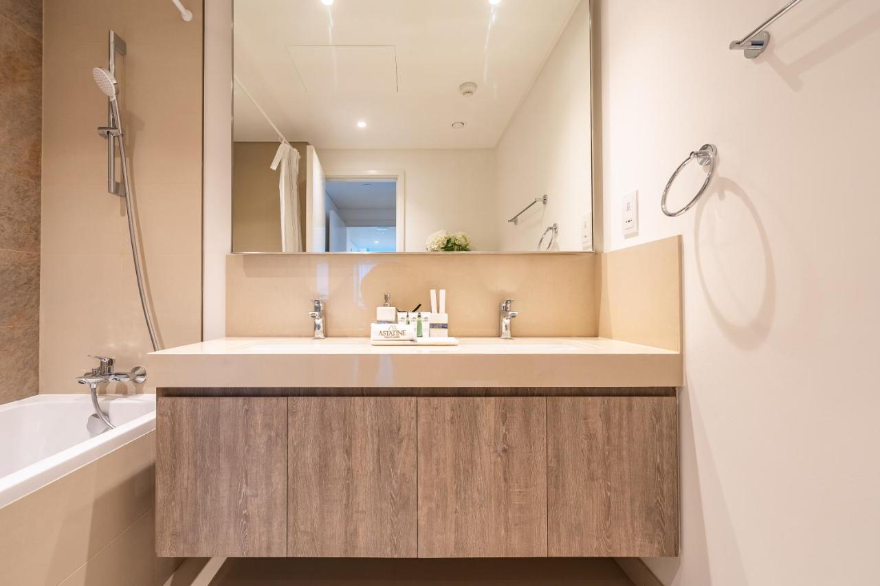 Spectacular 2BR in Downtown Views II - 3