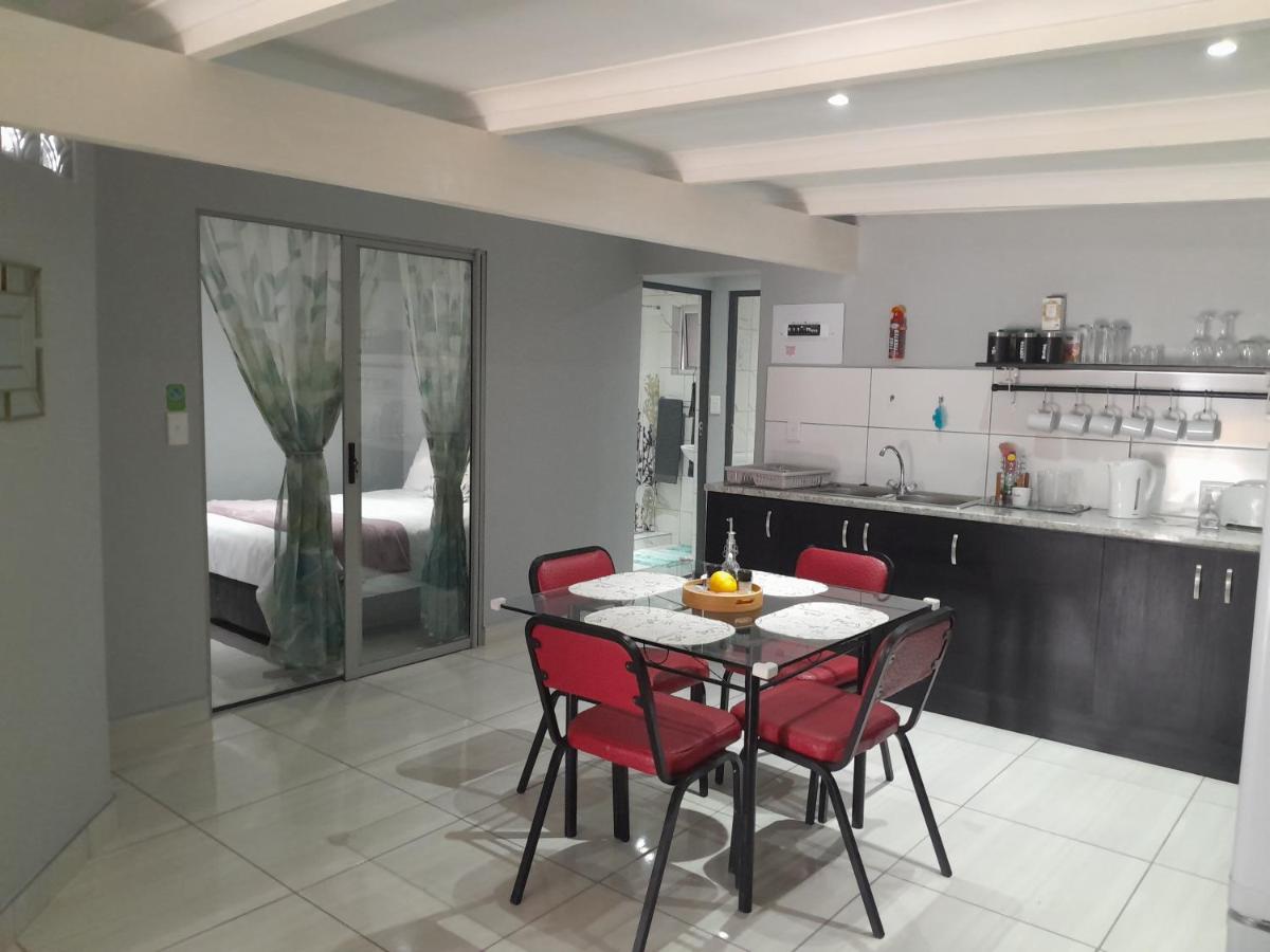 Magnolia Cottage - 4