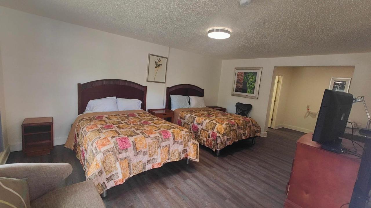 Mount Airy Motel — photo 2