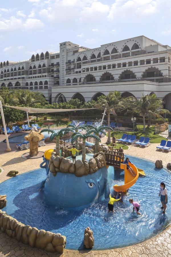 Water park: Jumeirah Zabeel Saray