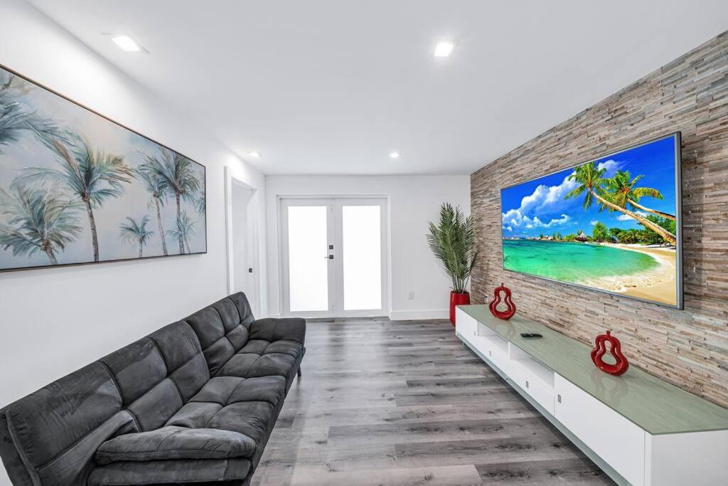 3 2 Family friendly Brand New Home w Pool - 3