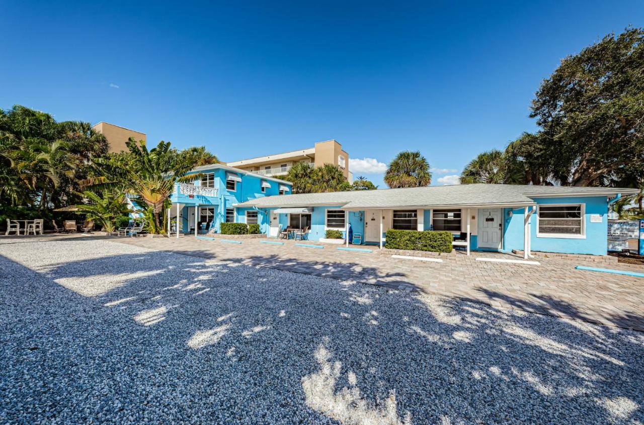 Blue Water Beach Rentals — photo 9