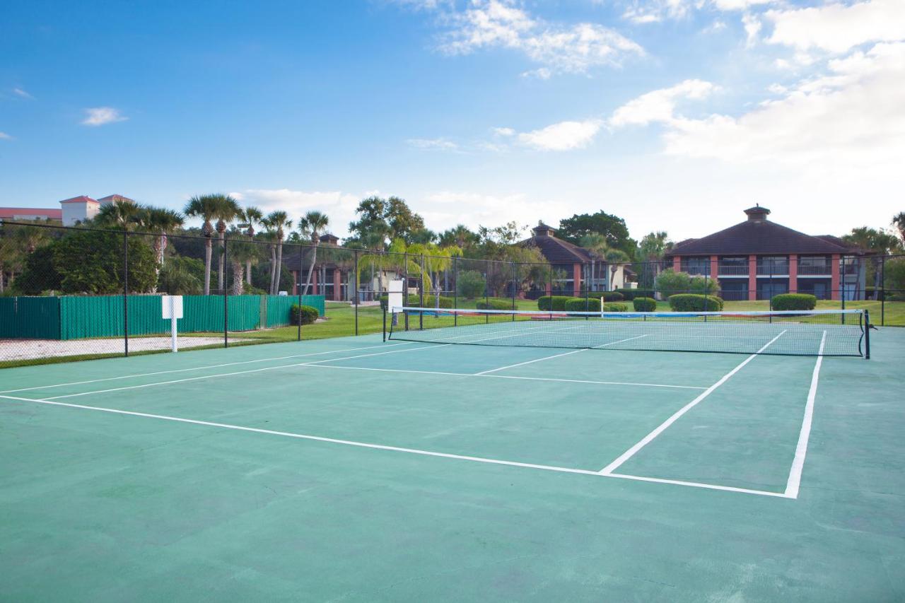 Tennis court: Legacy Vacation Resorts - Palm Coast