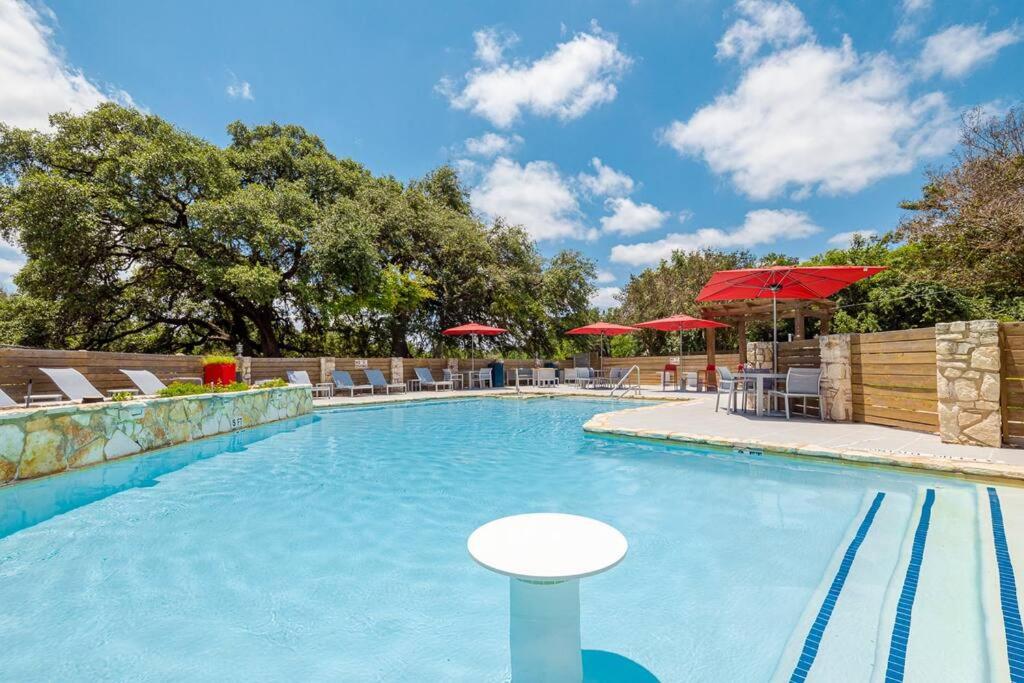 Comfy 2BD Apt + King Bed - Cedar Park/North Austin - 2