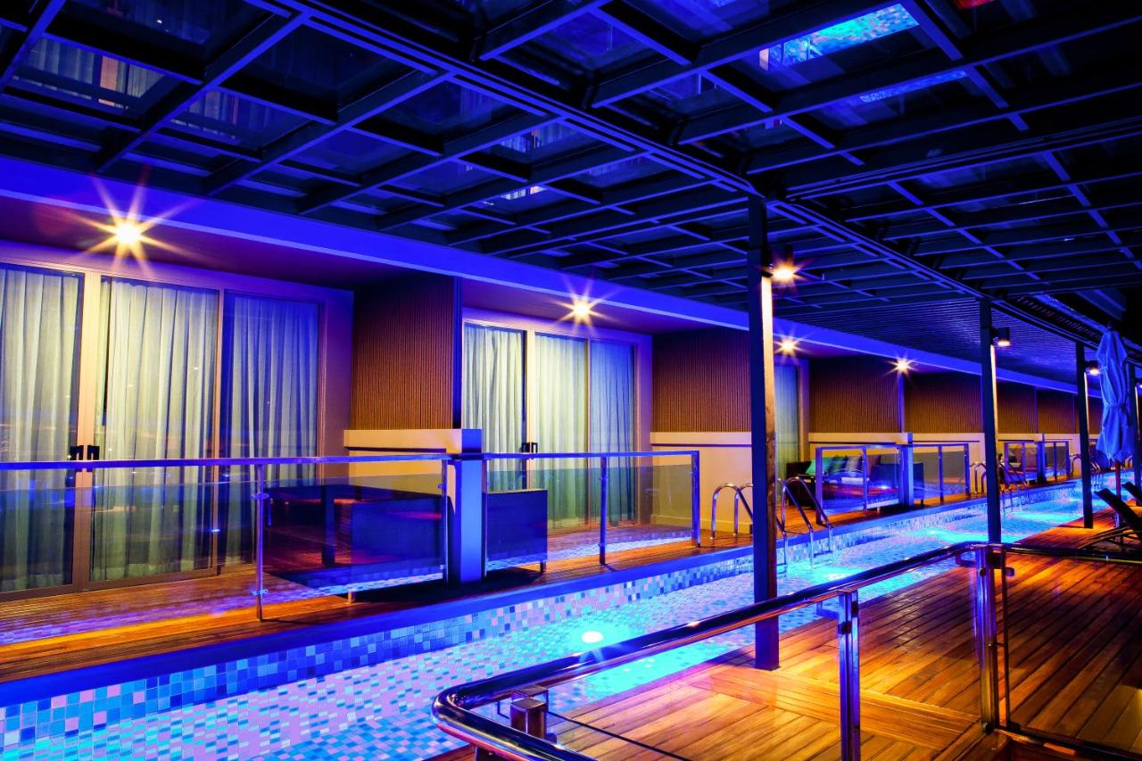 Rooftop swimming pool: The Senses Resort & Pool Villas - SHA Plus