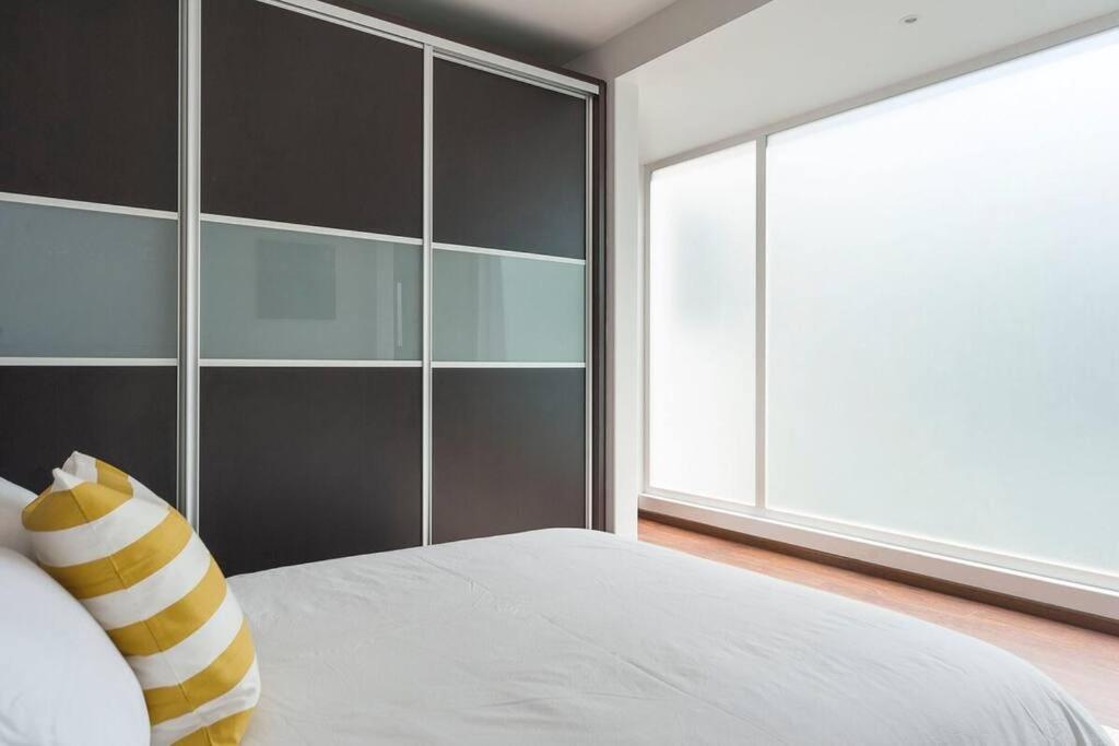 Condesa Residence Amsterdam 303 Exquisite 1 Bedroom, 1 Bathroom Residence on Amsterdam Avenue - 3