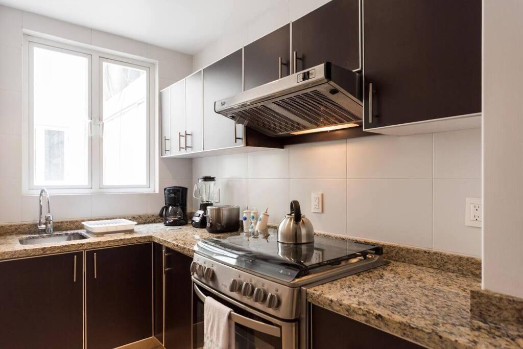 Condesa Residence Campeche 3 Charm 2BR 1BA Apartment with Expansive Living Space - 2