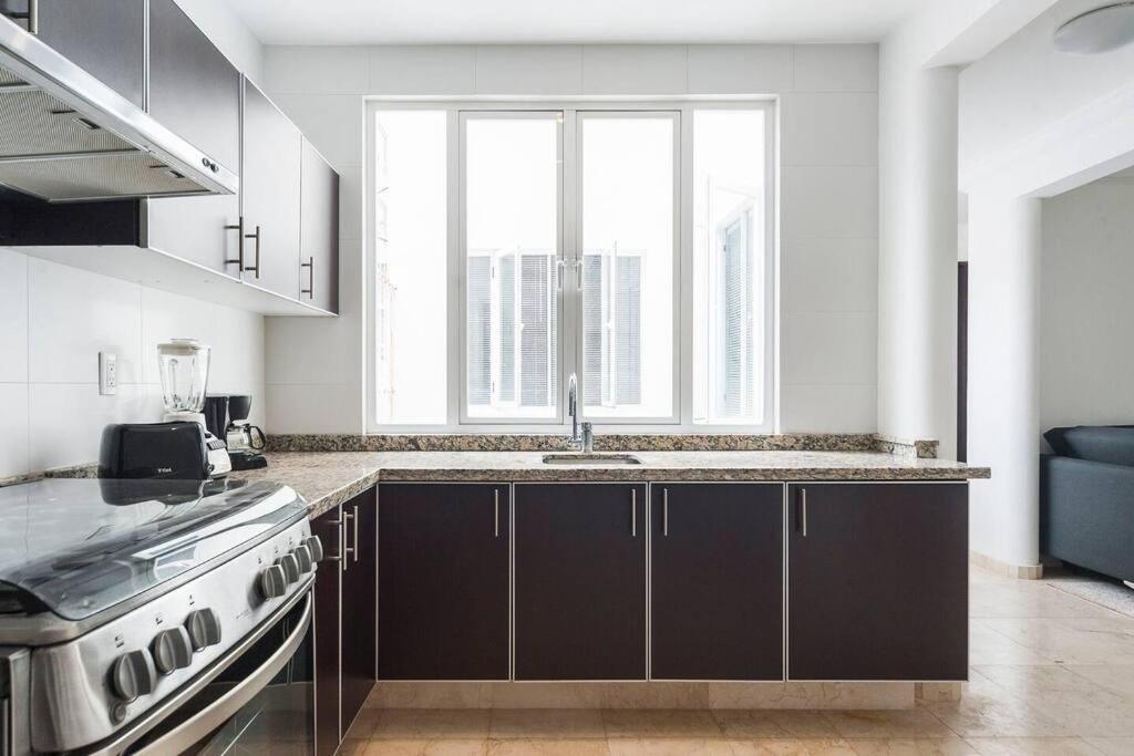 Condesa Residence Campeche 8 Urban Elegance 2BR 1BA Apartment with Large Living Areas - 4