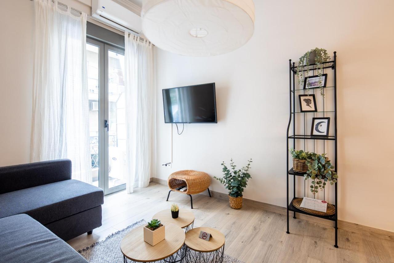 The Beatles 2-Bedroom Apartment in Athens - 5