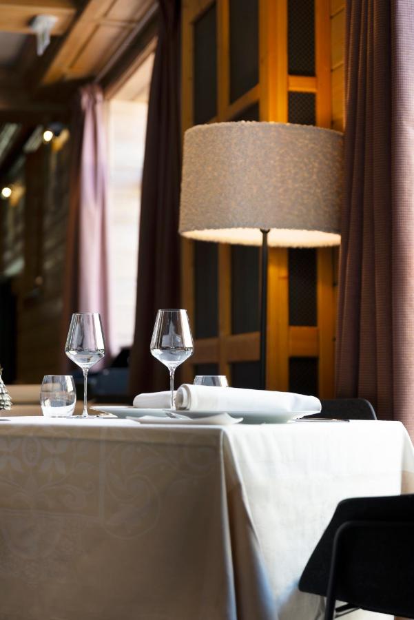Hôtel Restaurant Spa Les Jardins De Sophie photo