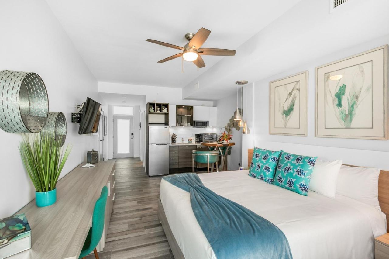 Dolphins Vacation Rental — photo 14